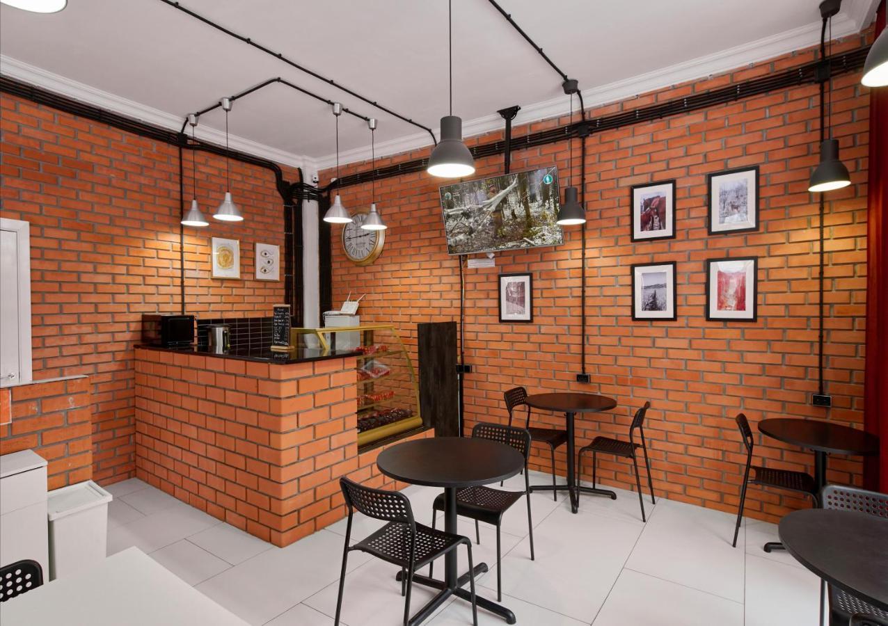 Hannah Inn Budget Hotel Astana Buitenkant foto