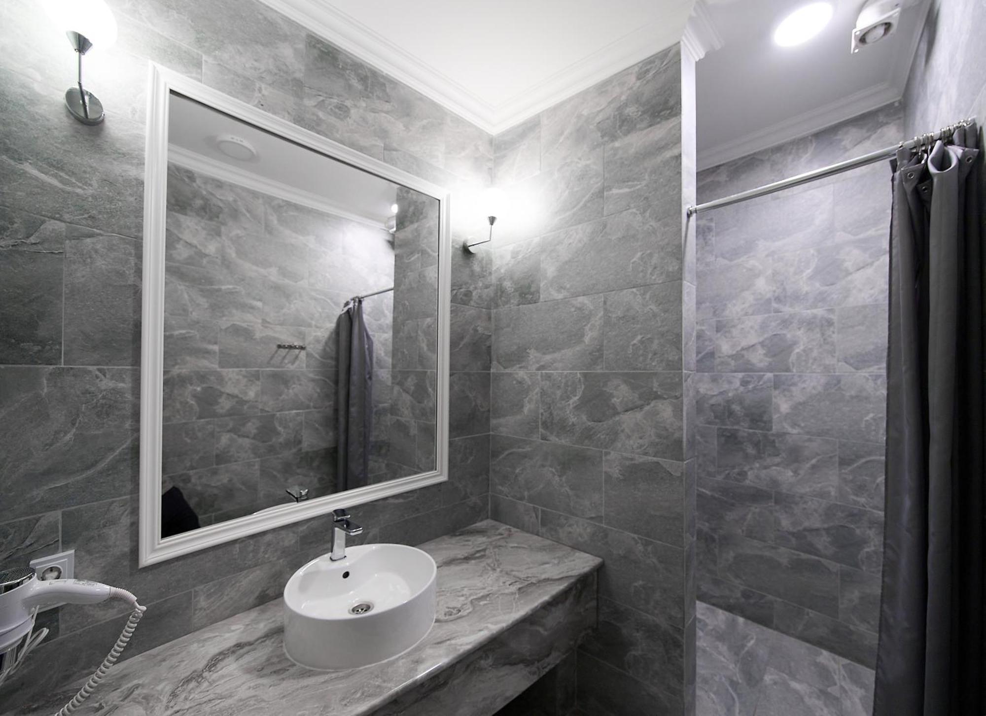 Hannah Inn Budget Hotel Astana Buitenkant foto